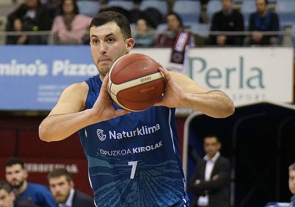 Xabi Oroz capitanea y lidera la excelente trayectoria del Gipuzkoa